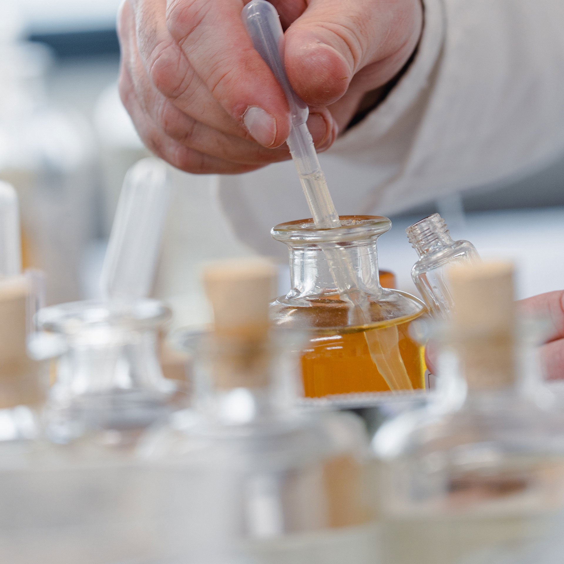 Fragrance Design Experience – The Perfume Studio